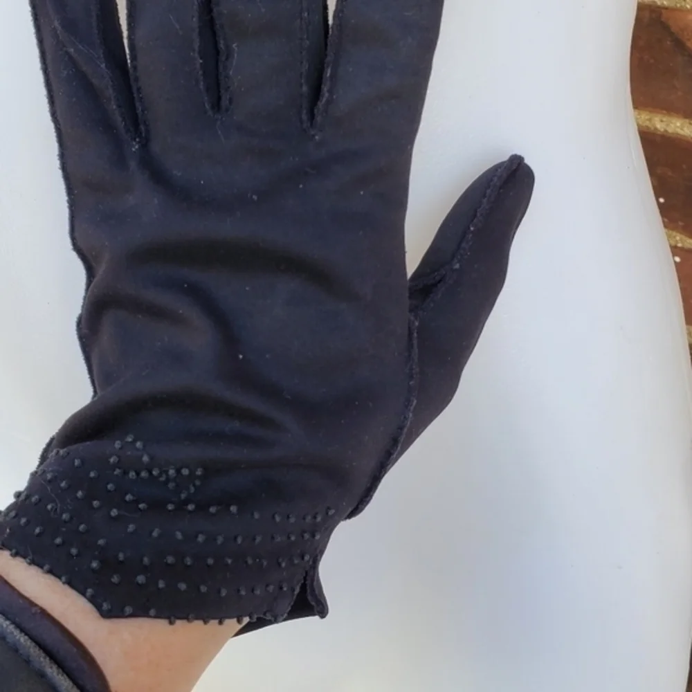 Vintage‎ hand knotted cotton gloves 8